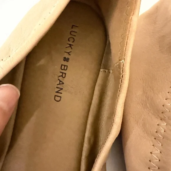 Lucky Brand Women's Erin Ballet Flat in light beige tan soft leather 10 M - Picture 4 of 6